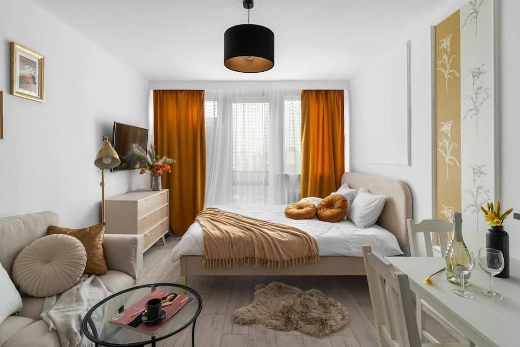 Air-Conditioned Downtown Oasis On Foot To Central Station Metro Smarttv Wifi Warsaw Exterior photo